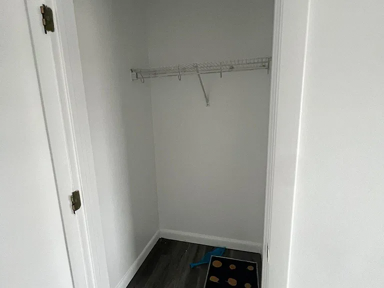 592 Lafayette Rd #6 — Photo 9