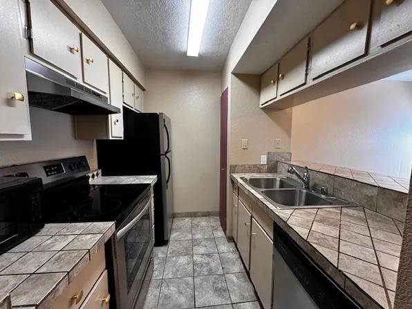 941 Calle Mejia APT 108, Santa Fe, NM 87501