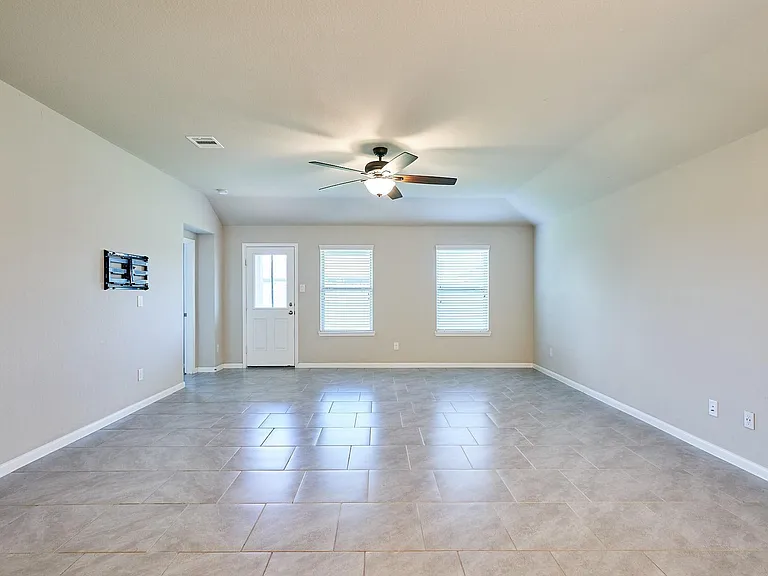 29503 Patricias Way — Photo 3