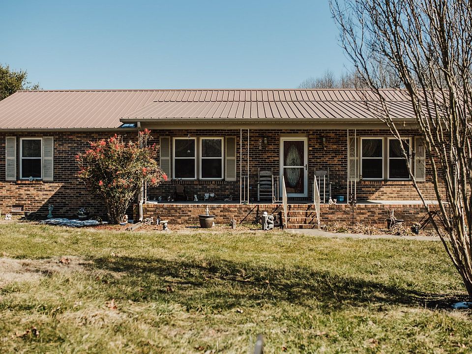 1st image of 125 Deer Cir