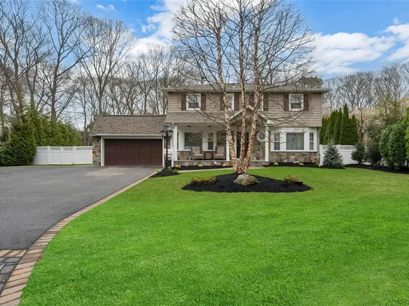 3 Mallard Lane, Smithtown, NY 11787