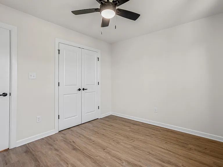 1020 Hunter Dr — Photo 12