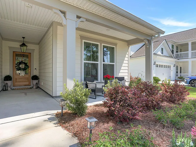 72 McRorrie Dr — Photo 42