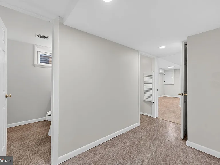 7507 Murillo St — Photo 5