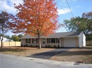 10 Terry Ln E, Wareham, MA 02571