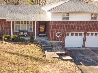 205 Mumford Dr, Columbia, MO 65203