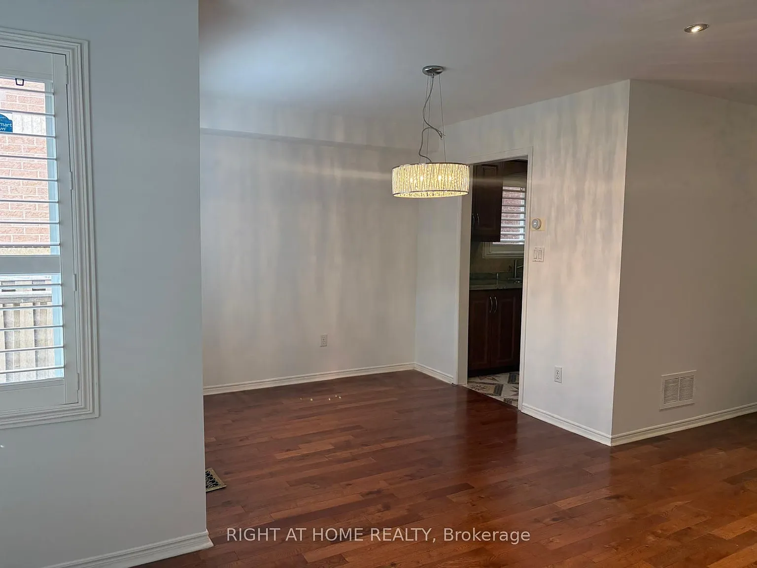 3 bed, $2,850 — Photo 4