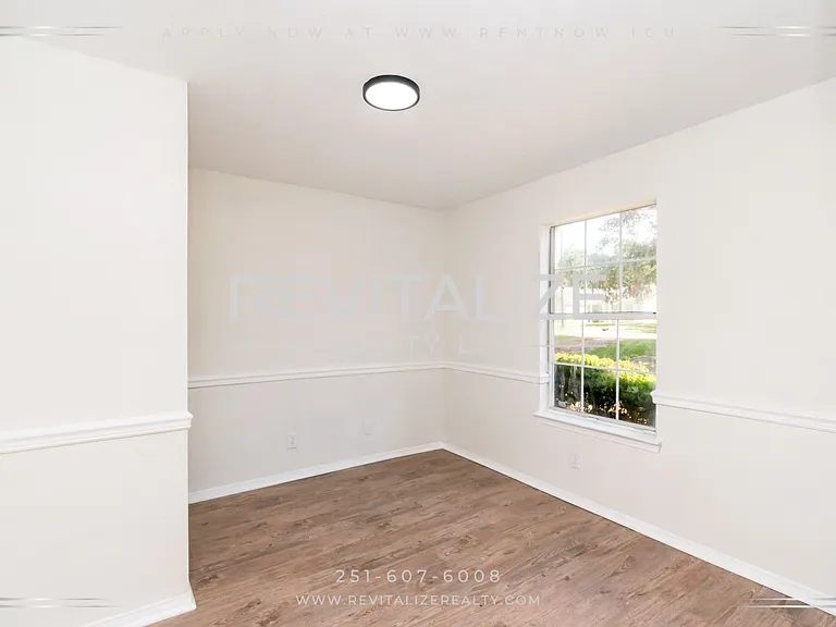 6513 Victoria Pl S — Photo 6