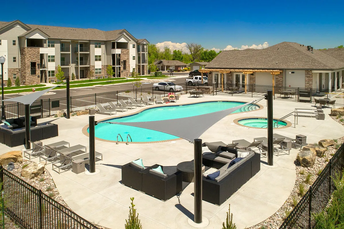 Building Photo - Pinyon Pointe Apartments