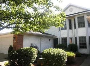 18443 Woodside Xing S, Strongsville, OH