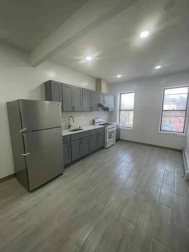 4016 14th Ave #2A Photo 1