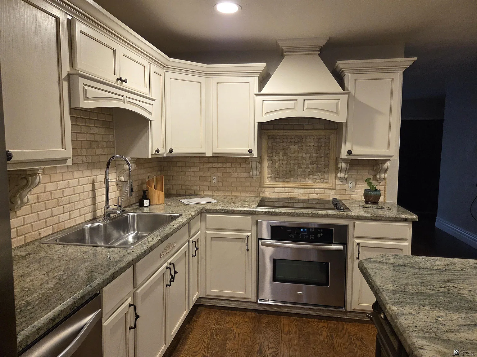 2 bed, 2.0 bath, 1227 sqft, $1,800 — Photo 4