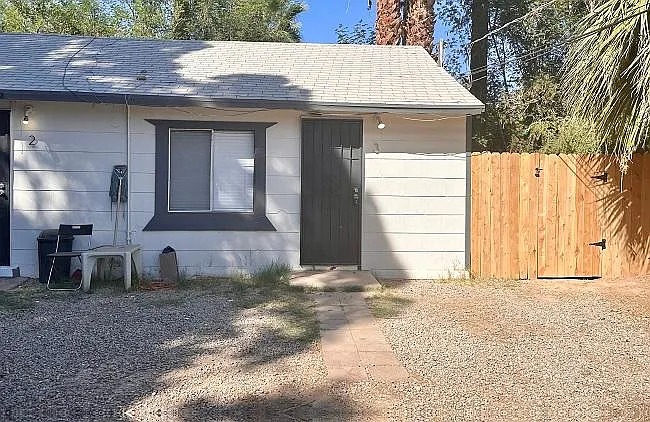 1230 W 3rd St #3 — Photo 1