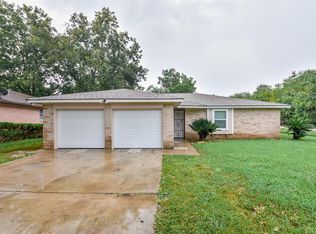 8002 Botany Ln, Houston, TX 77075