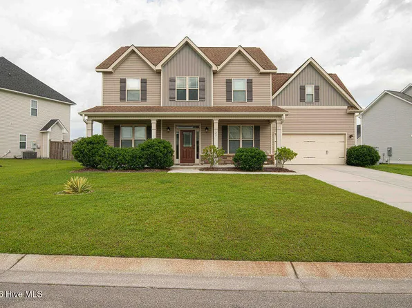 123 Saw Grass Dr, Maple Hill, NC 28454