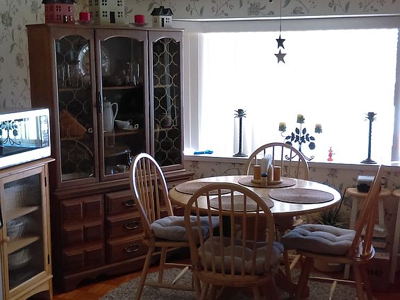 2nd image of 9 Stephens Ave