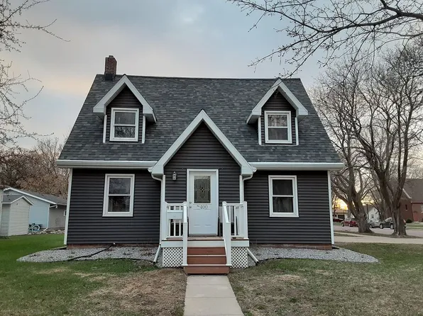 400 2nd Ave SE, Sleepy Eye, MN 56085