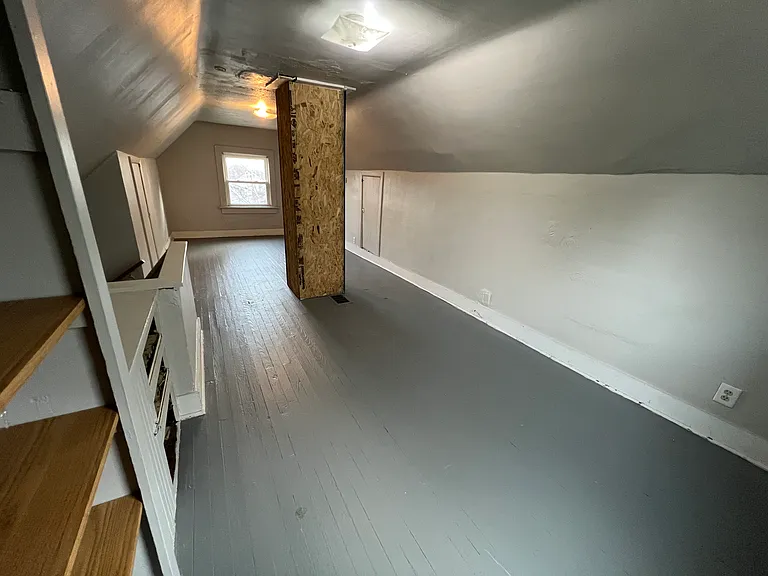 1757 Marks Ave — Photo 11