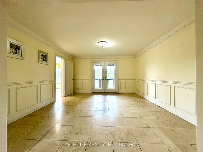 52 Prince Edward Blvd — Photo 12