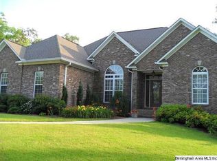 464 Lakeshore Ln, Oneonta, AL 35121