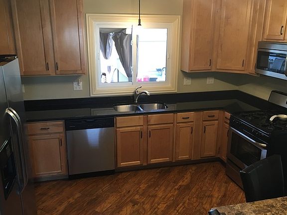 2nd image of 8011 W 98th St