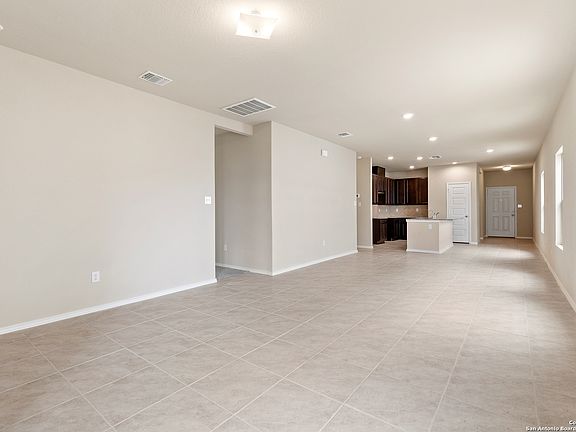4th image of 119 Porcupine Lane