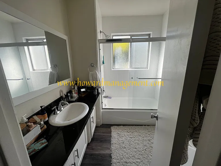 537 San Vicente — Photo 21