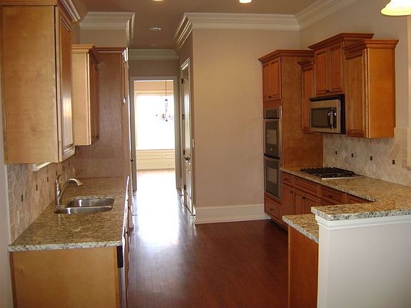 Gourmet Kitchen Leading To Formal Dinning