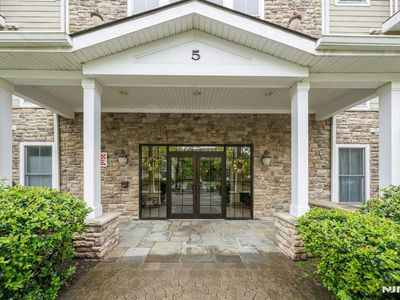 5 Tenakill Park East Dr #110, Cresskill, NJ, 07626