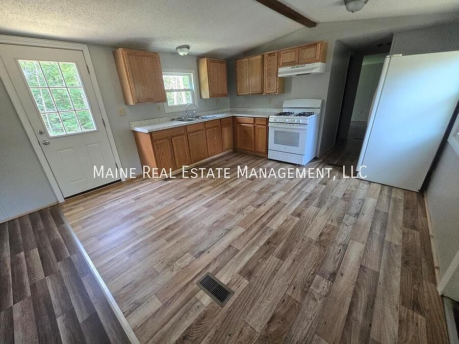 1st image of 47 Sweet Fern Dr