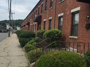 17 Grove St, Clinton, MA 01510