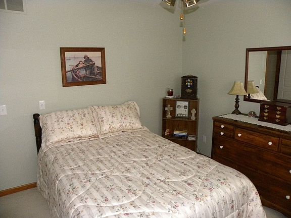 5th image of 768 Woodbine Ct #1