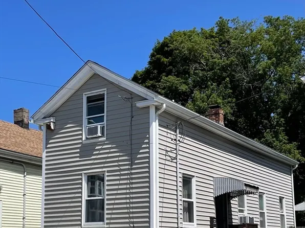 12 Webb St, Salem, MA 01970