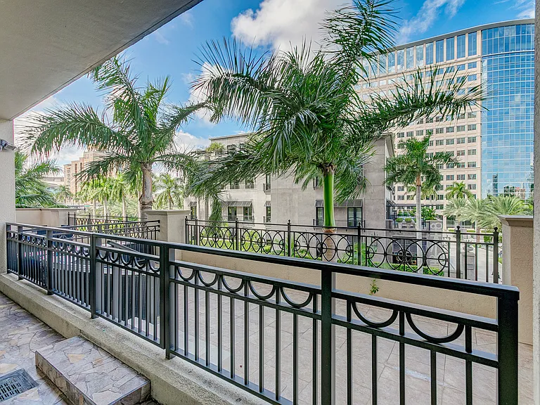 550 Okeechobee Blvd #308 — Photo 9