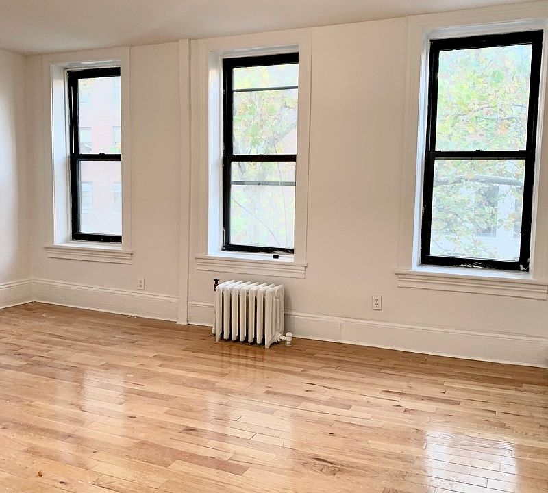 1st image of 122 E 61st St APT 4A