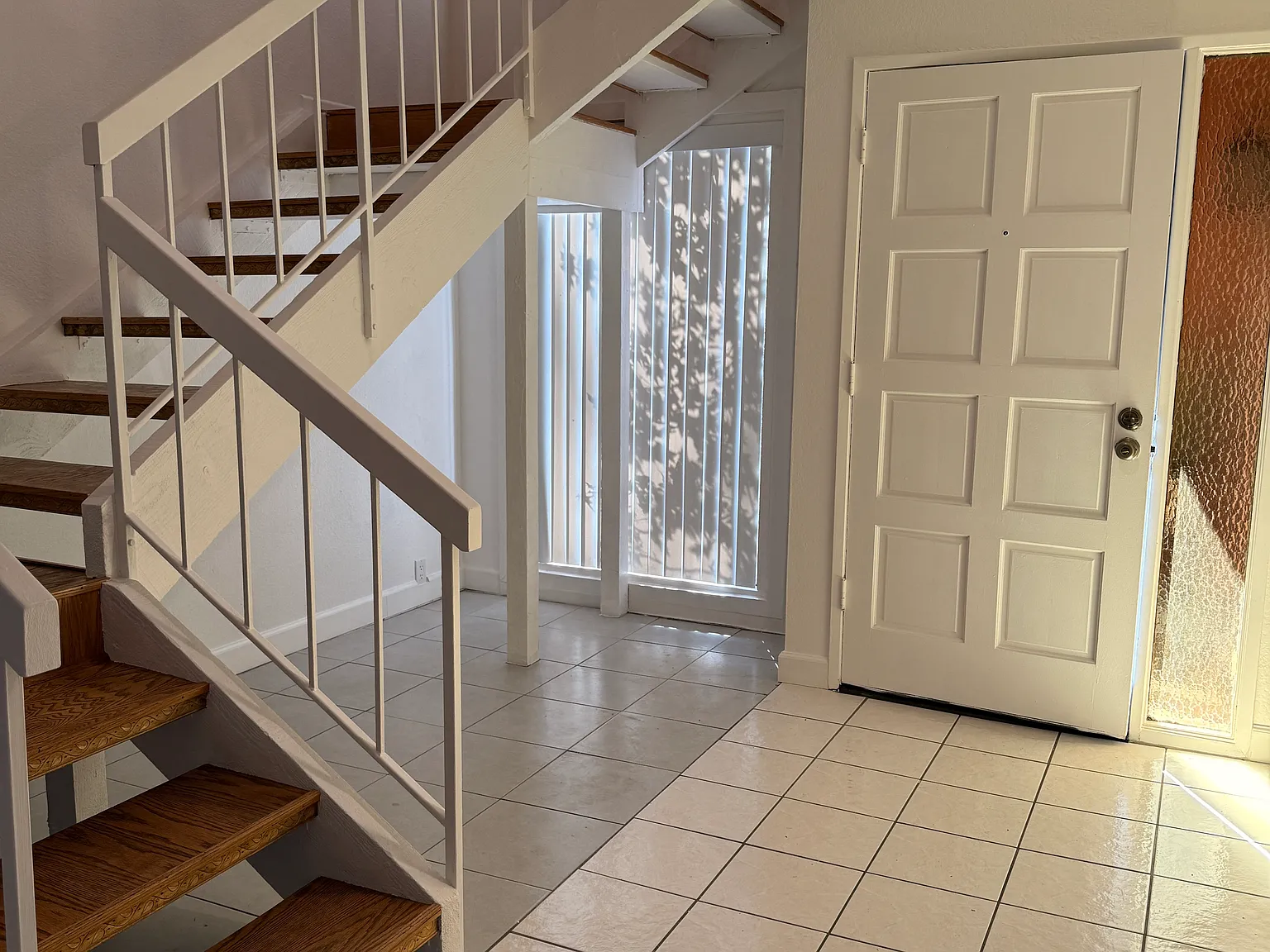 3 bed, 1476 sqft, $3,300 — Photo 2