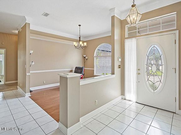 2nd image of 4050 Alesbury Dr