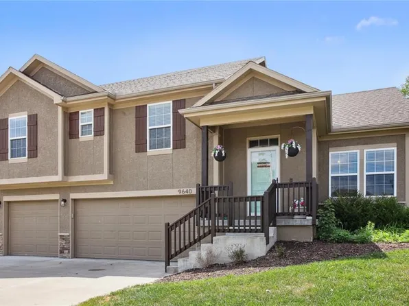9640 N Adrian Ave, Kansas City, MO 64154
