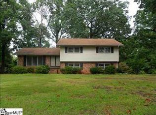 200 Hollingsworth Dr, Easley, SC 29640