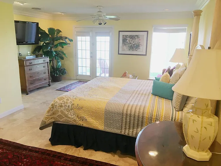 1447 Bayshore Dr — Photo 14