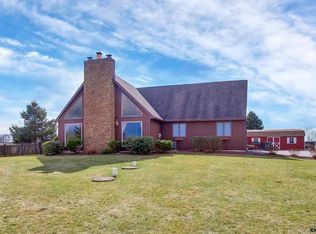 5802 Hickory Rd, Stewartstown, PA 17363