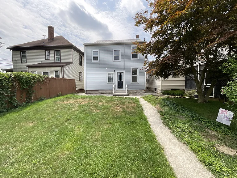 207 N Forney Ave — Photo 10