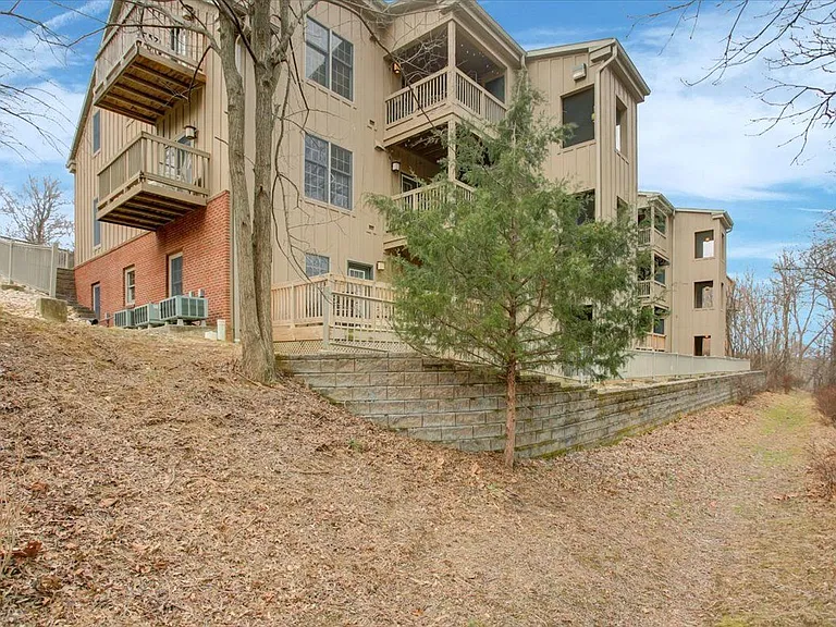 14200 Northern Lights Dr #34 — Photo 32