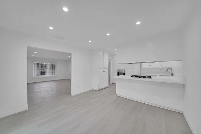 16722 Goldenwest St #1 — Photo 7