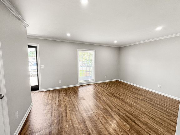 5th image of 3430 Sunset Ave #175H