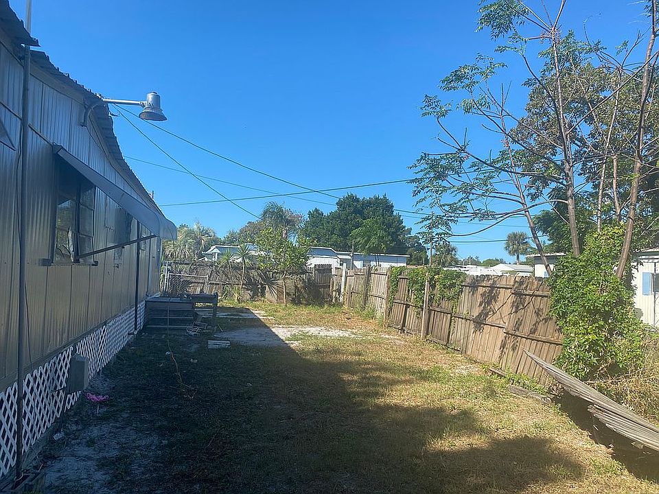 2nd image of 11229 Rampart Ln