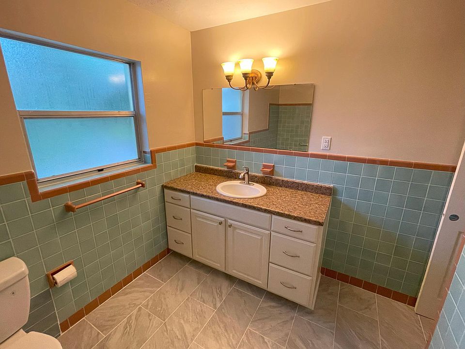 1st image of 2222 Leen Ln