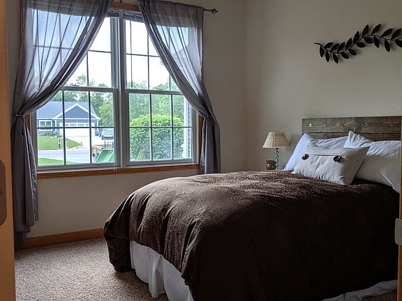 4th image of 71923 Fox Creek Blvd