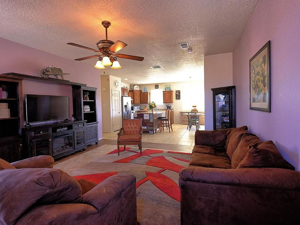 3001 Datum St SW Albuquerque NM 87121 Zillow