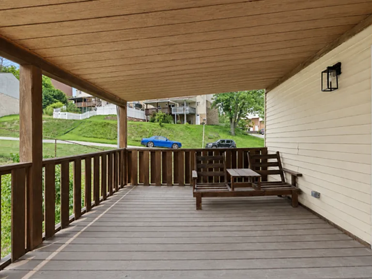 1105 Anna Ave — Photo 13